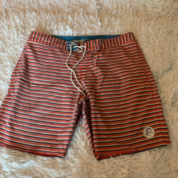 O’Neill men’s board shorts - Picture 1 of 5